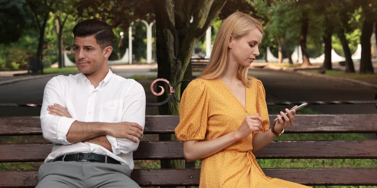 10 Worst Tinder Dates Ever (As Witnessed By Bartenders) awkward date
