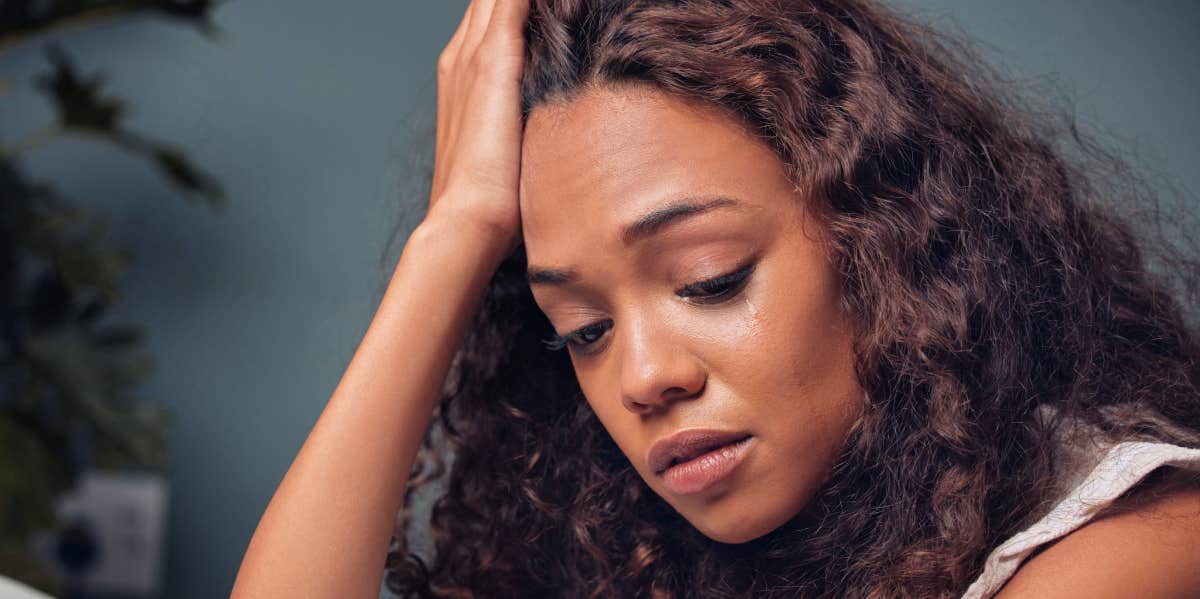 11 Sad-But-True Signs You're Suffering From Love Trauma upset woman