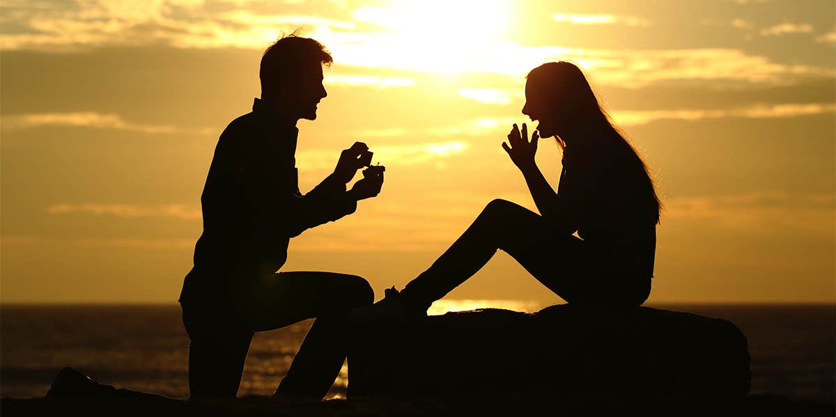 11 Things To Do The MINUTE You Get Engaged man proposing to woman