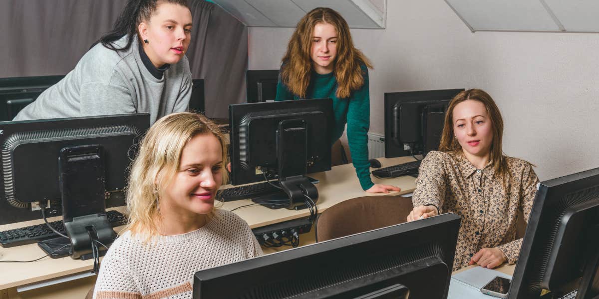 Don't Ever Reveal These Things To Your Coworkers (If You Want To Be Promoted) office women
