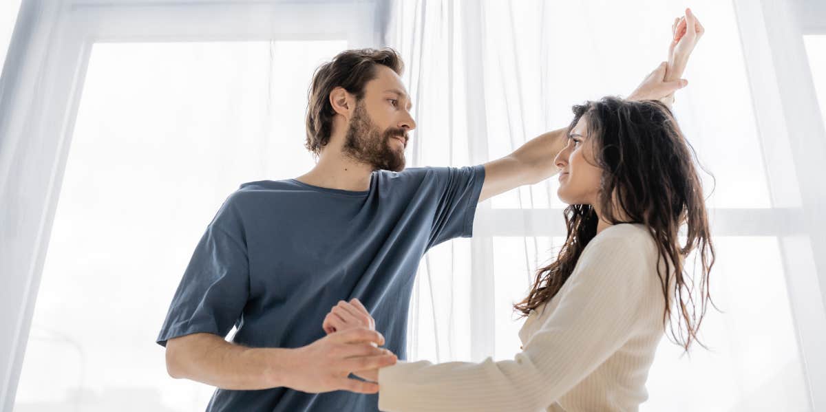 Signs He Doesn't Take Your Relationship As Seriously As You Do fighting couple