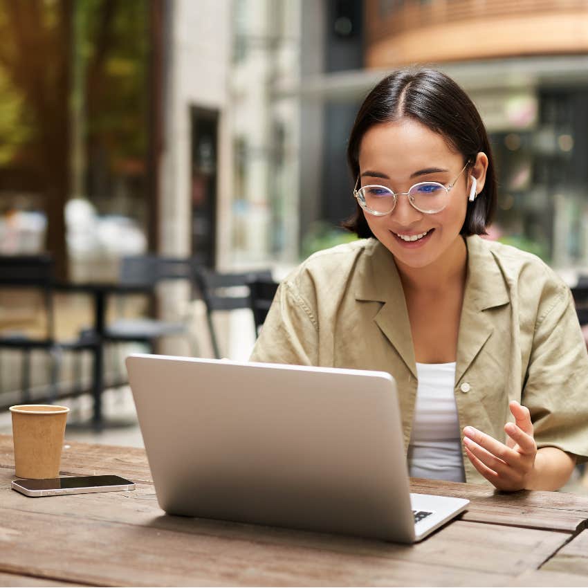 woman working on laptop