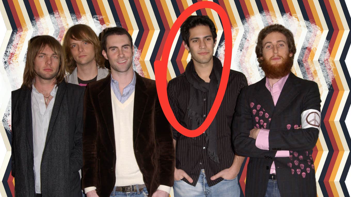 Maroon 5 original members, Ryan Dusick is the original drummer, circled in red