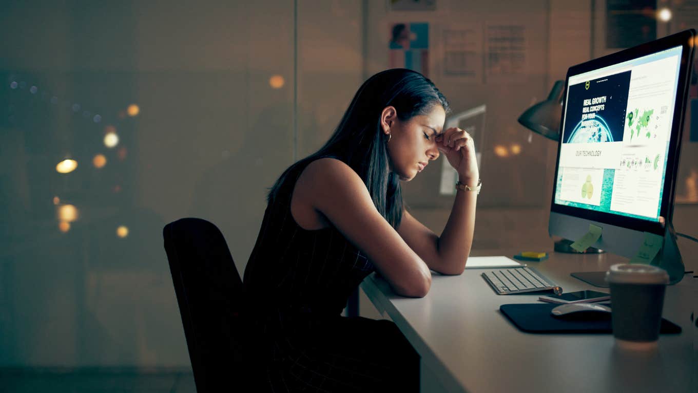 woman suffering from four thoughts that indicate burnout