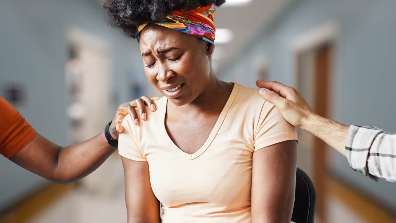 I’m A Hospital Chaplain — Here Are Things I Avoid Saying To A Grieving Person Things to Avoid Saying To A Grieving Person