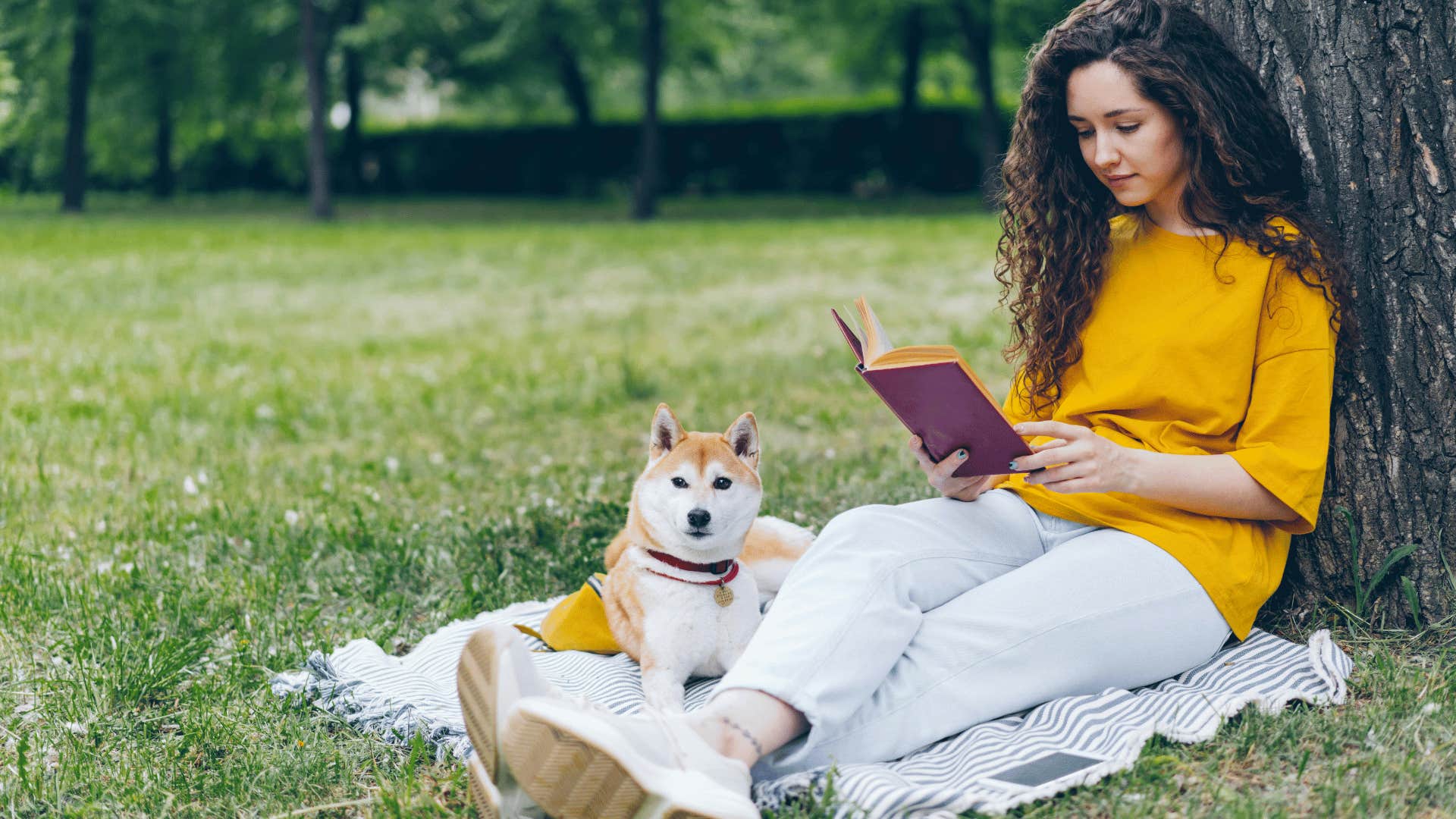 woman on a social media detox