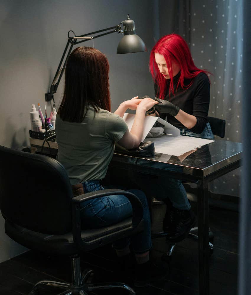 nail technician doing nails