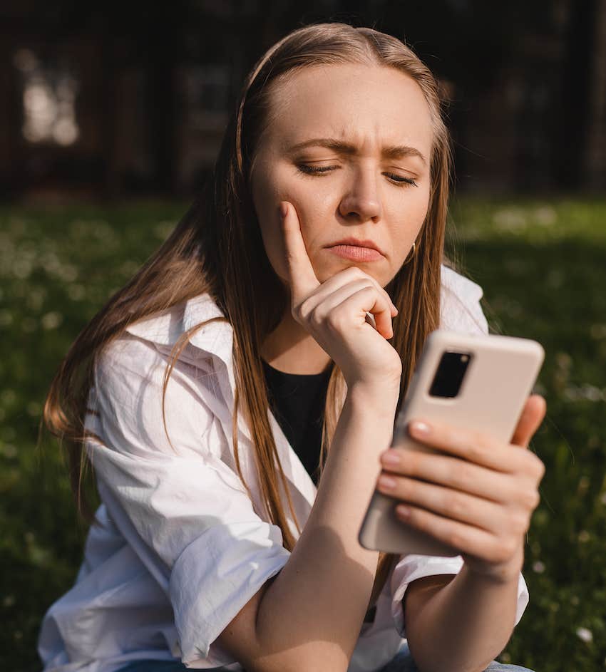 She pauses a moment to save herself while texting