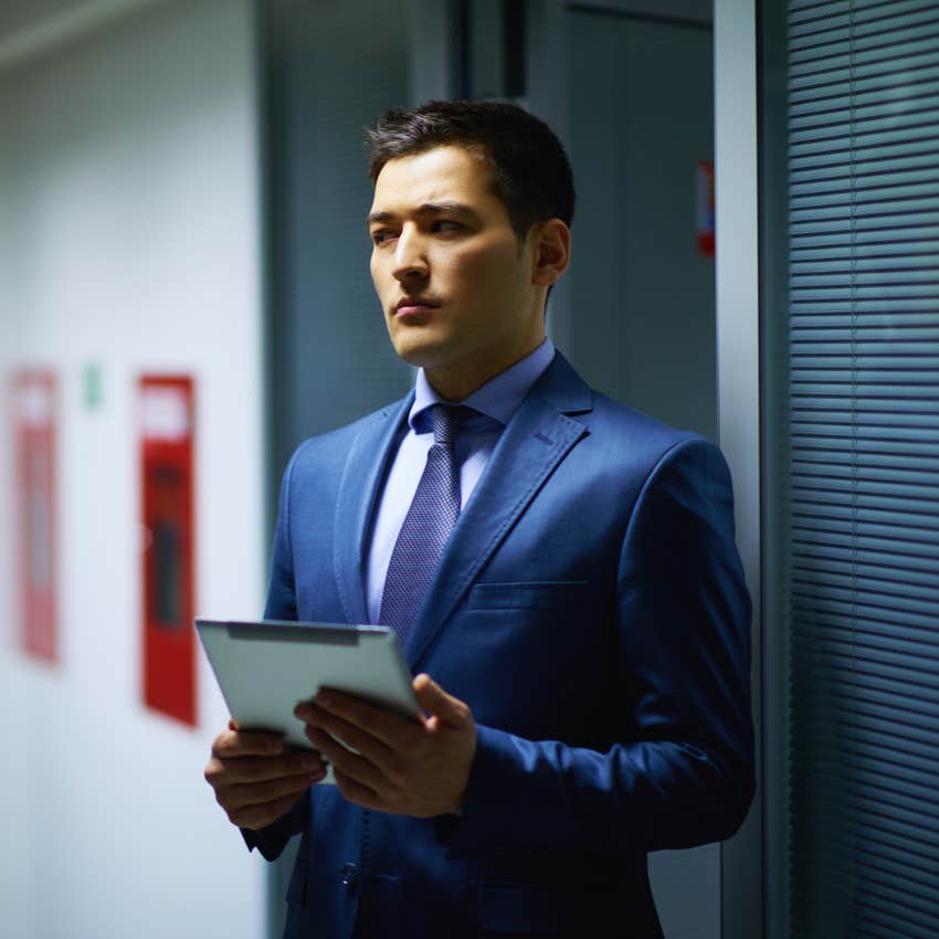 boss suspicious that man skipped work for six years and no one noticed