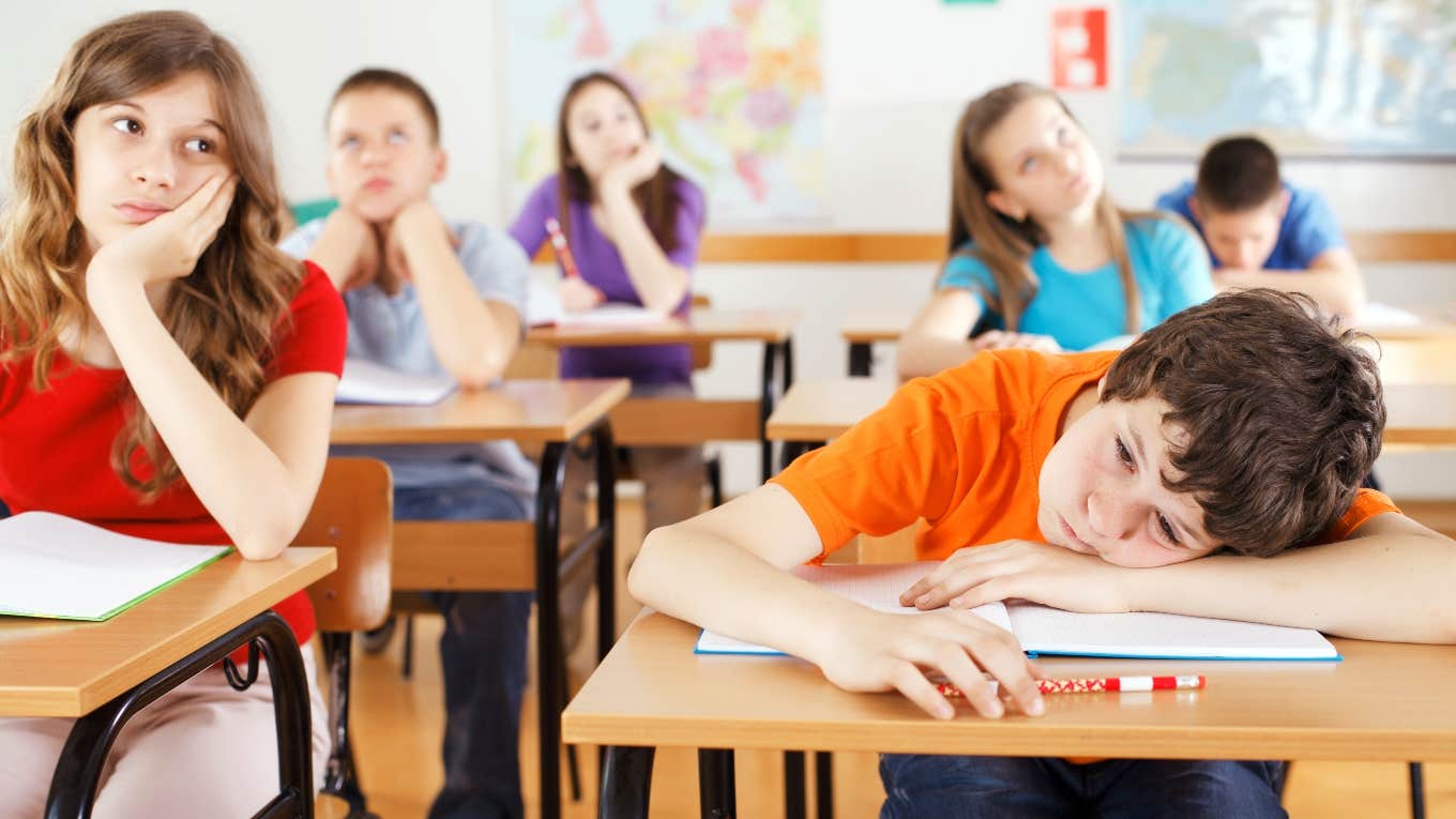 Teacher Worries ‘Average’ Students Are A Thing Of The Past Bored students in class