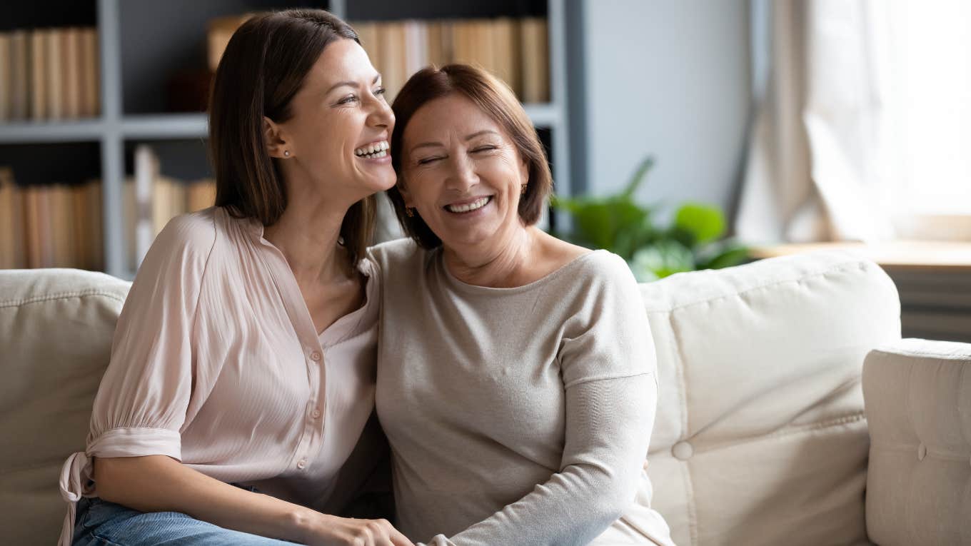 Therapist Shares 10 Things Adult Children Desperately Want To Hear From Their Parents older mom and adult daughter