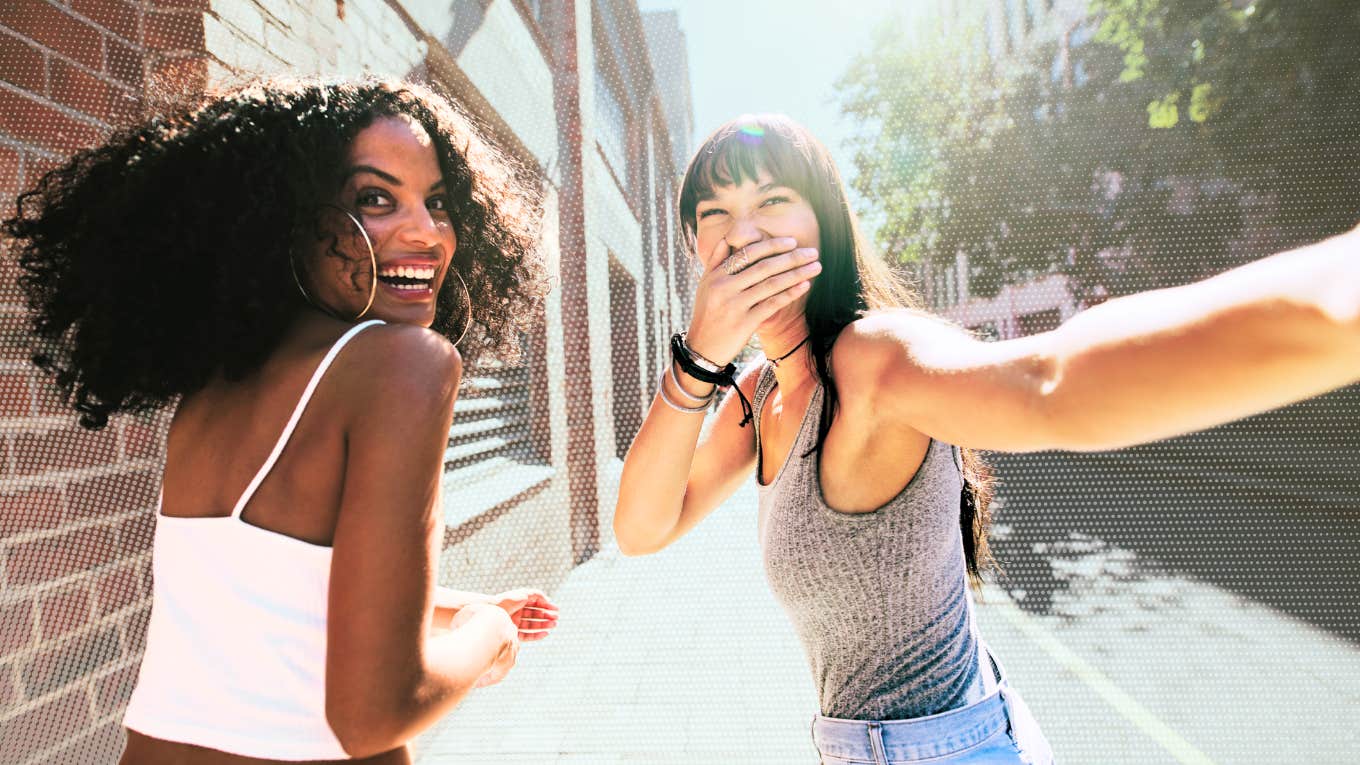Phrases women use and what they really mean, two friends gossiping