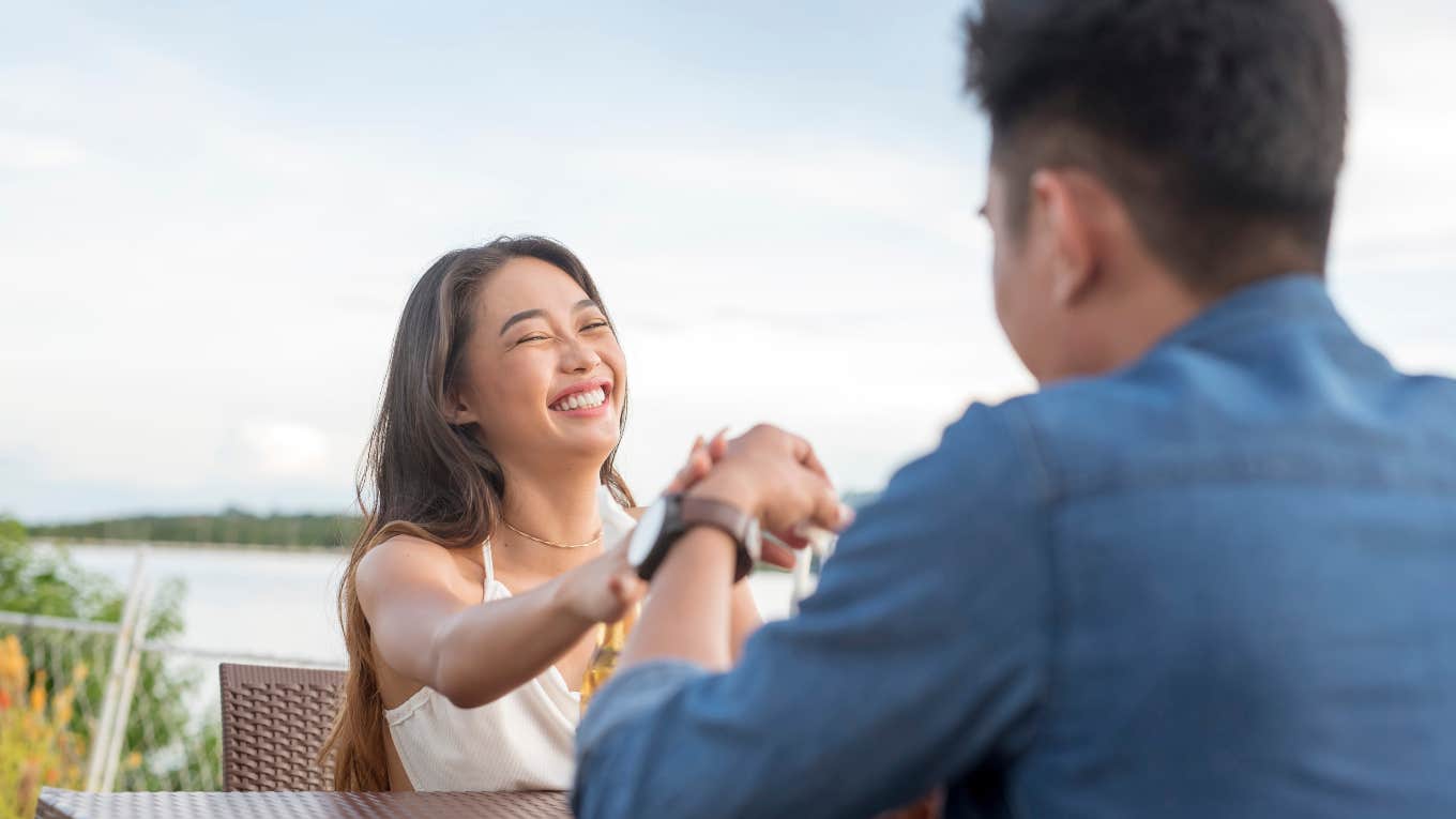 Woman Would Rather Be With 'Ugly' Man Who Provides Than Work woman on date with man whose face can't be seen