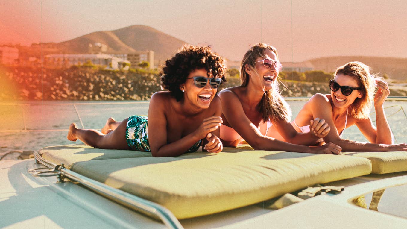 Women With These Dominant Personality Traits Know How To Be Happy People Women knowing how to be happy people