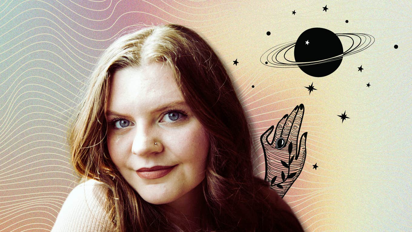 2 Zodiac Signs Experience Abundance When The Moon In Capricorn Aligns With Mercury In Taurus On May 26 smiling woman experiencing abundance may 26