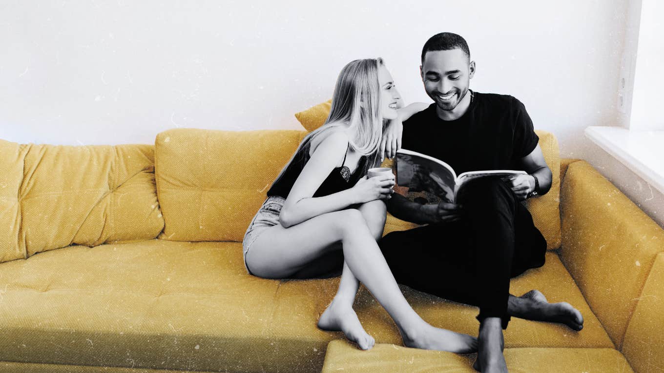Ways Women's Body Language Says 'I'm Into You' Woman leaning in to man, saying I'm into you without words