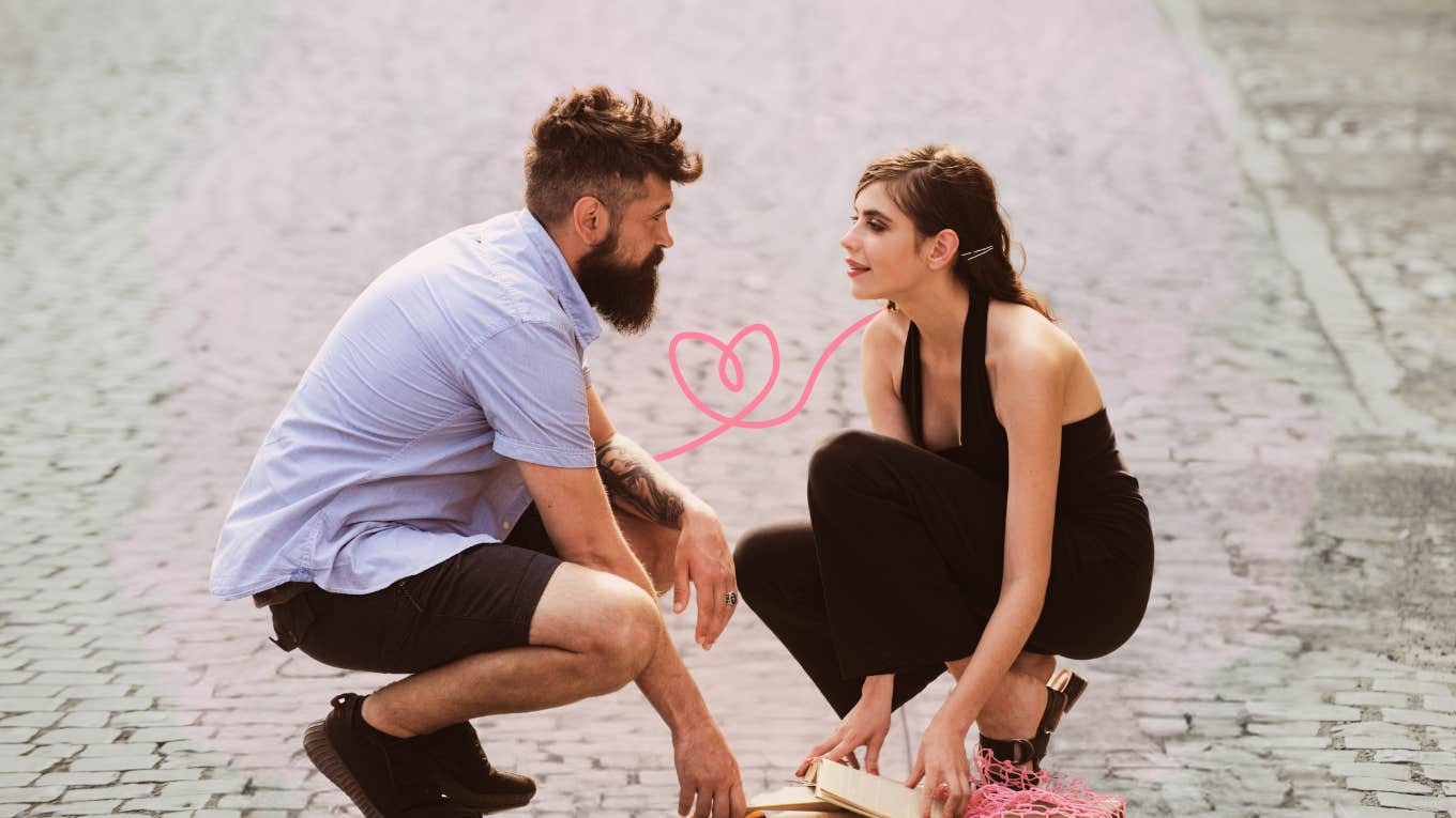 Science Says 'Love At First Sight' Will Lead You Astray Two people meeting by chance, love at first sight