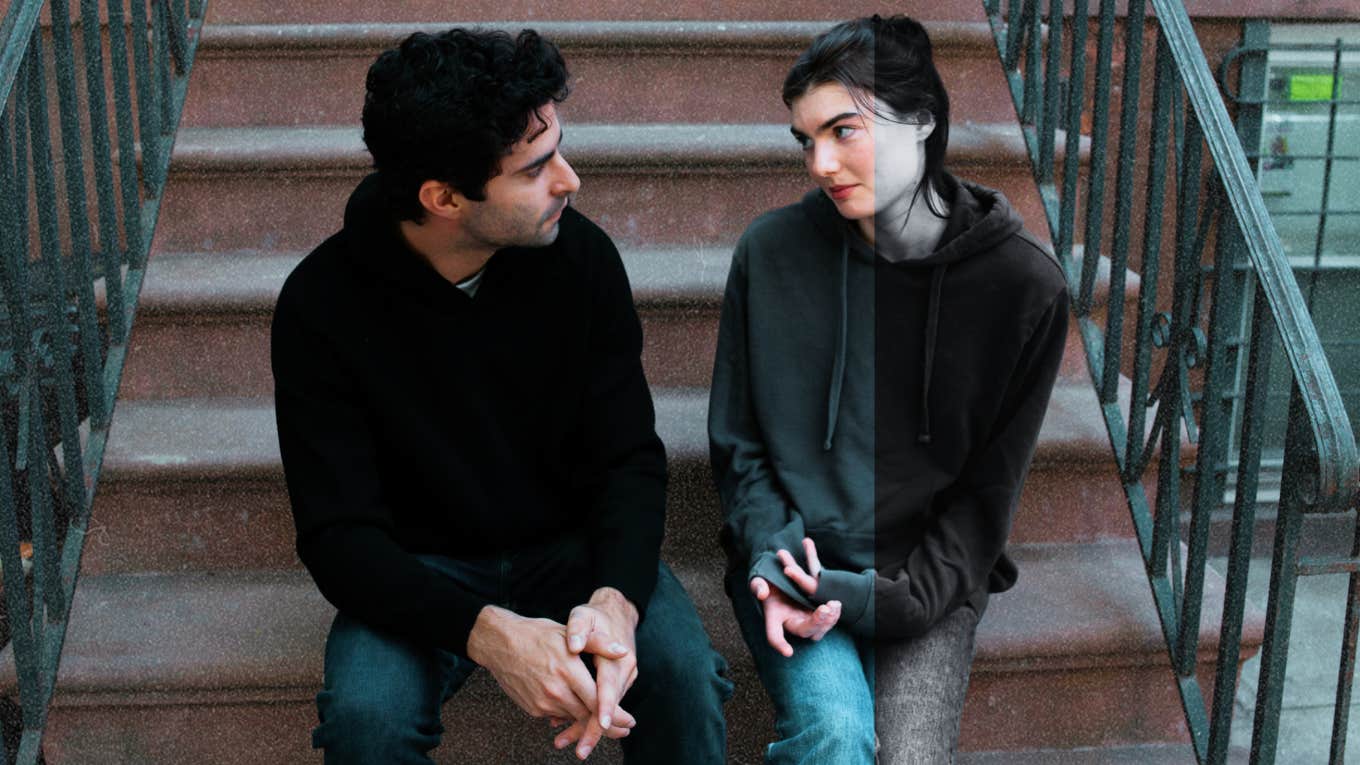 How My BPD Makes Dating Difficult But Not Impossible Woman with BPD sitting with a date on a staircase outside