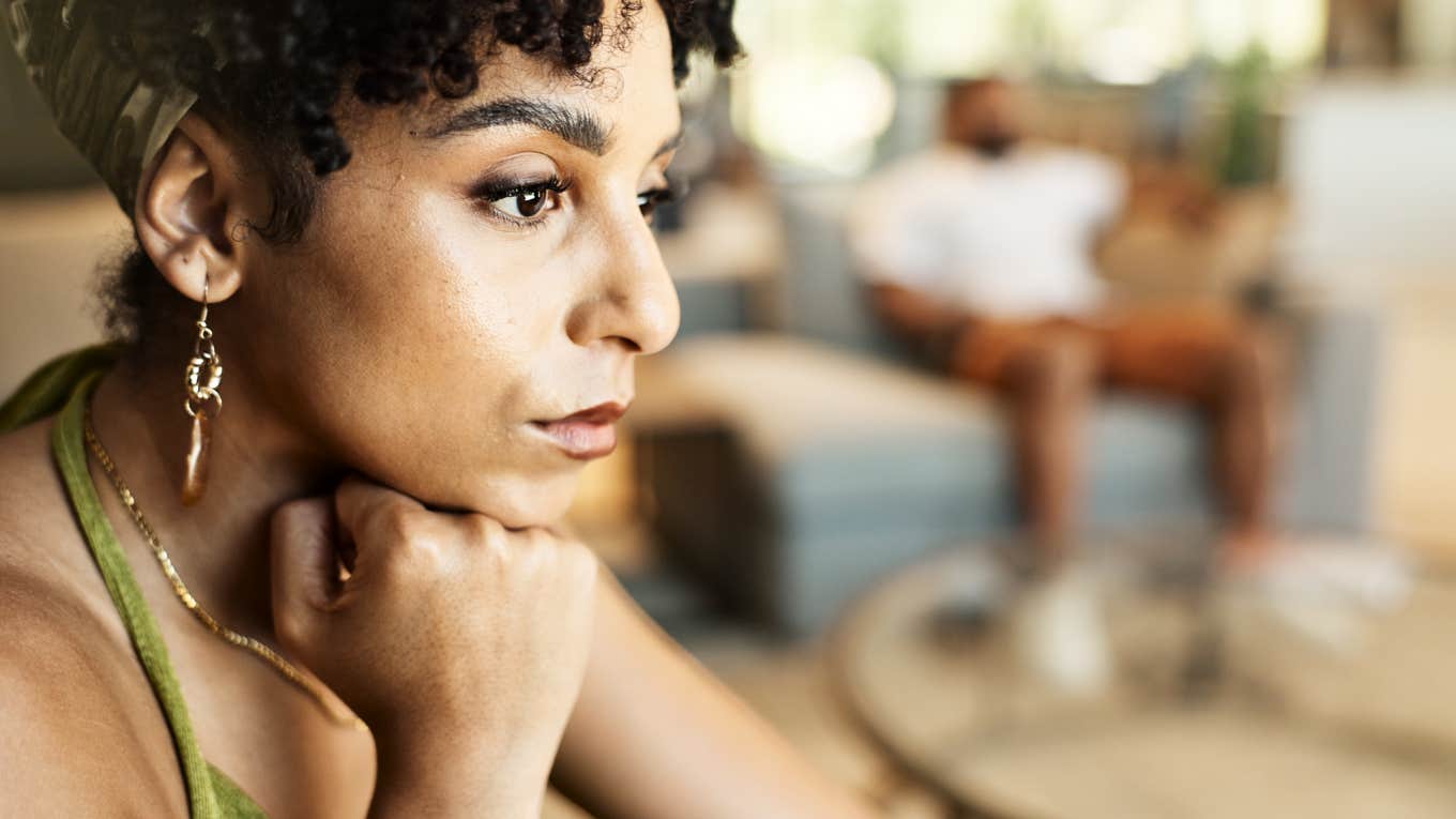 Brutal Red Flags You Should Never Ignore Red flags woman should never ignore in relationship