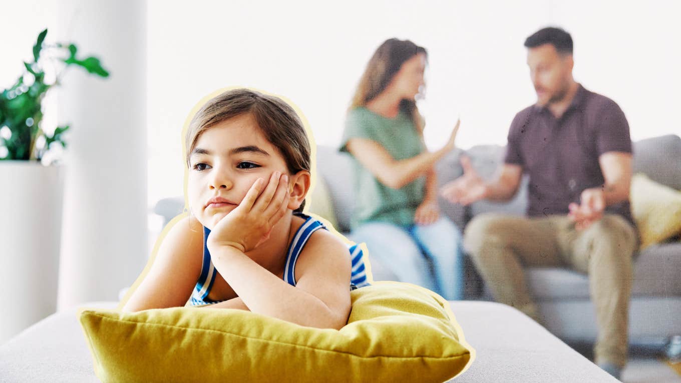 Reasons Staying Together For The Kids Is BAD Idea Child witnessing parents fight, staying together for the kids is a bad idea