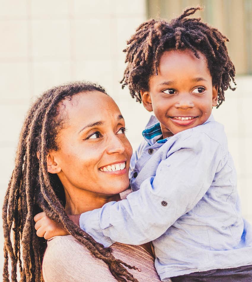 Mother is happy with child after getting divorced