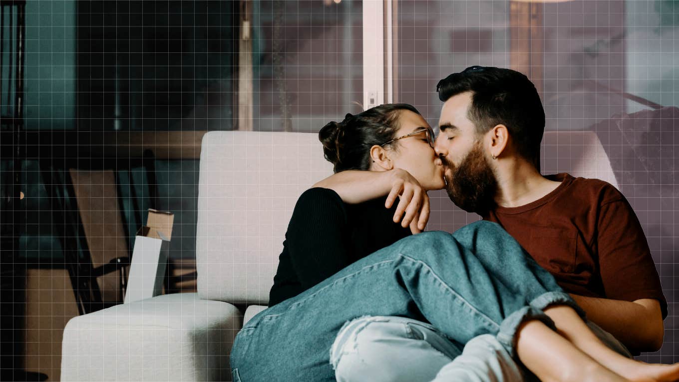 Simple-But-Surprising Romantic Ideas That He'll Actually Love Romantic ideas to spice up your marriage
