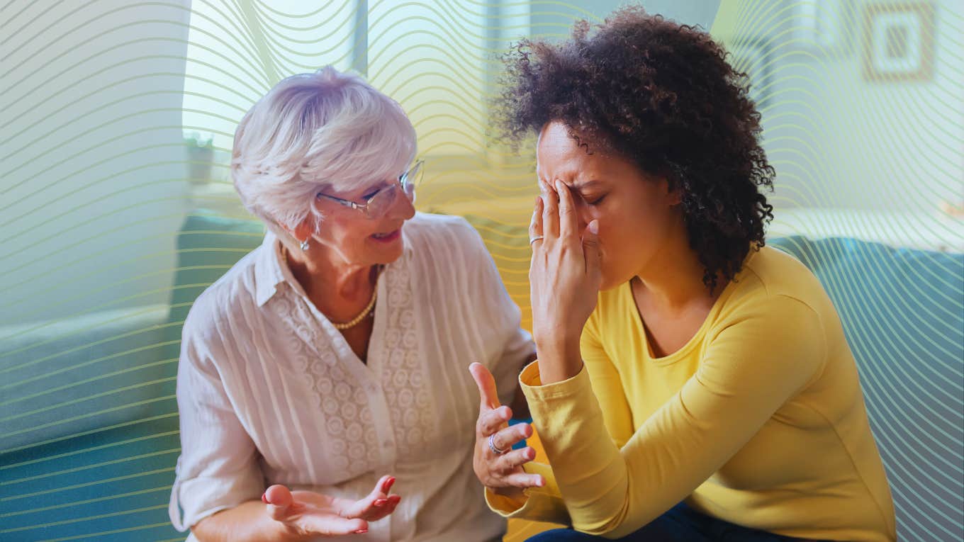 Having Divorced Parents Doesn't Mean You'll Divorce Too Woman sits with divorced parents and knows just because they have divorced doesn't mean she will.