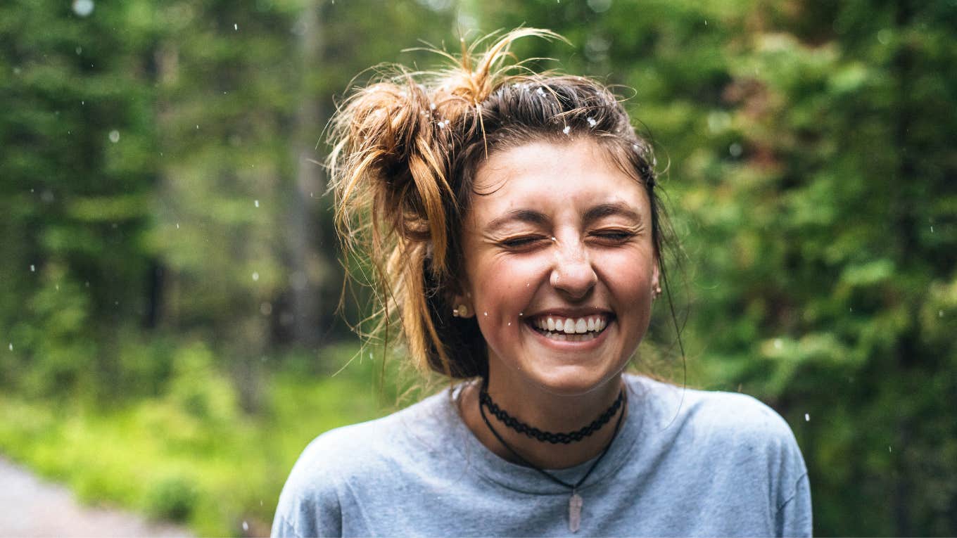 4 Tiny Things People Who Actually Respect Themselves Never Do woman smiling outside