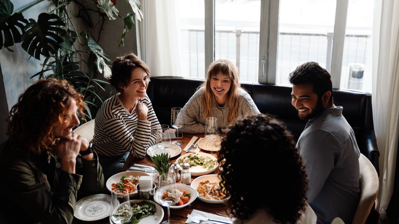 Biggest Red Flag In A New Relationship & What It Reveals, According To A Counselor Meeting partner's friends and what it reveals