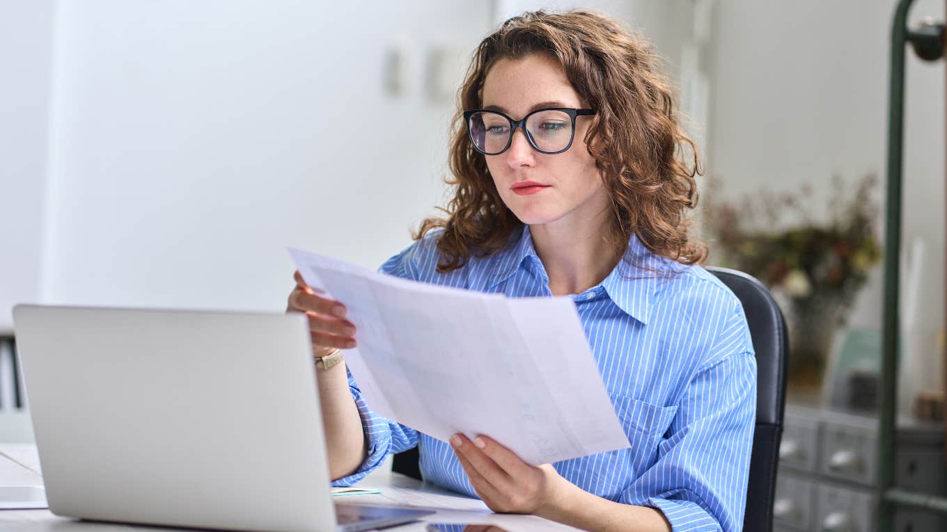 Career Coach Reveals The 3 Buckets Every Employee Falls Into Based On Their Work Style woman working