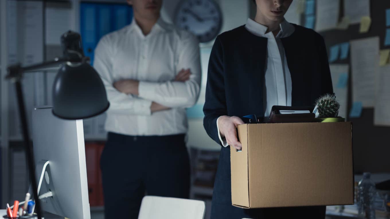 CEO Who Laid Off 1,800 Workers Claimed That 1,050 Of Them Were Under Performers Boss firing a young employee in the office
