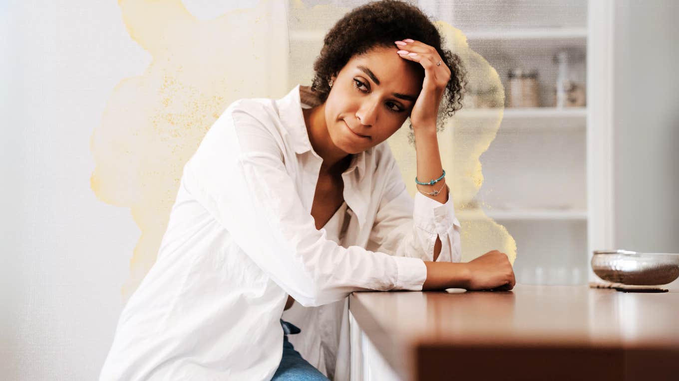 Ways Even The Strongest Couples Can Fix Toxic Emotions That Creep In Woman fixing the toxic emotions that creep into her relationship