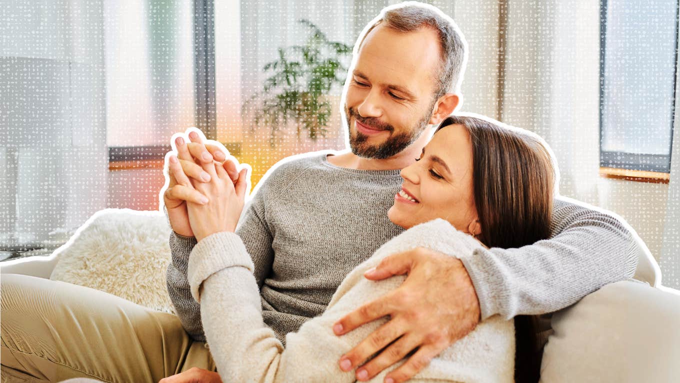 Couples Therapist Shares The Four 'Gateways To Intimacy' She Sees In The Strongest Marriages Intimate strong married couple