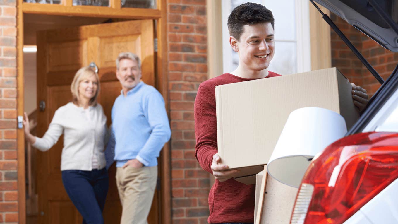 Parenting Coach Reveals What Parents Want To Tell Their Kids Before They Leave For College young man packing boxes in a car while parents watch
