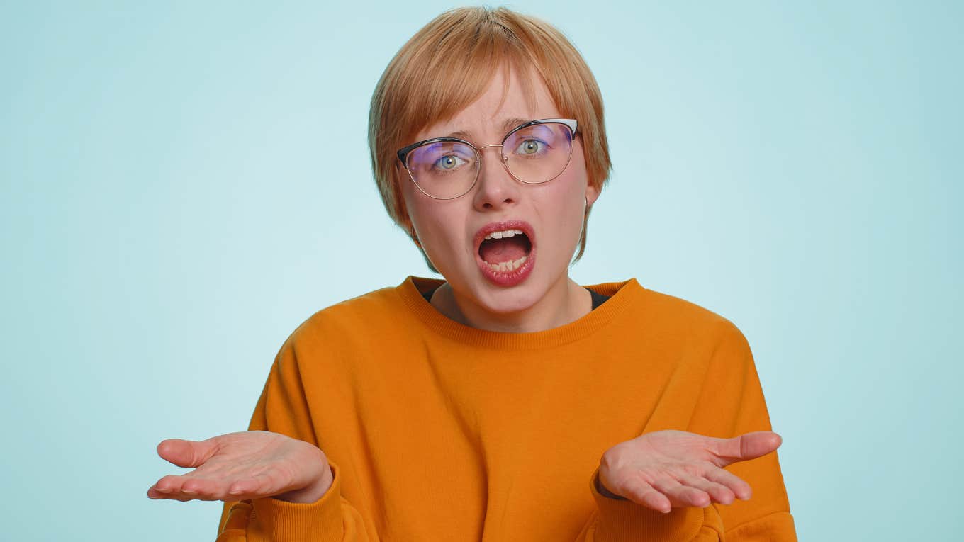 Therapist Says Women Should Be Aware Of The Risks Of Coming Across 'Obsessively Needy' Woman notices the risks of becoming obsessively needy.