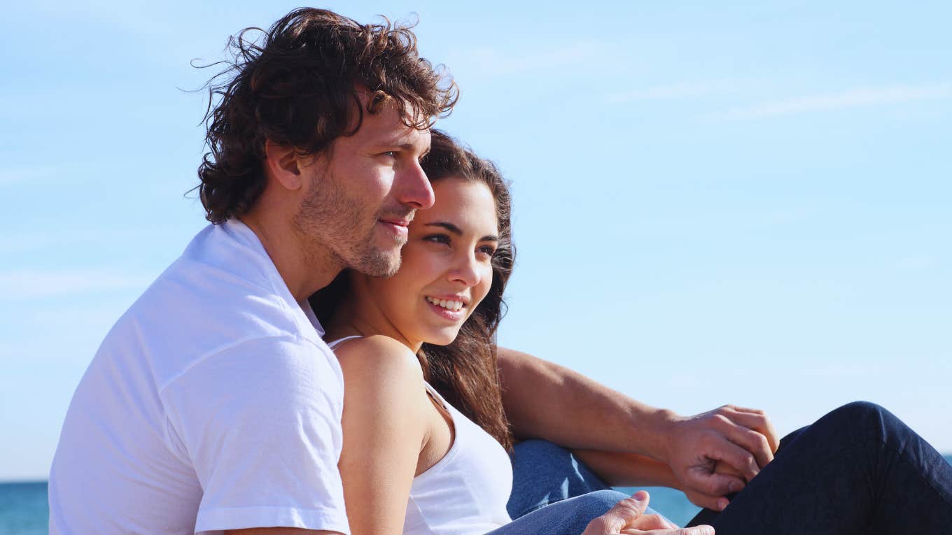 Charming Behaviors That Guarantee A Man Will Want To See You Again Woman knows the charming behaviors for how to get a man to want her again.