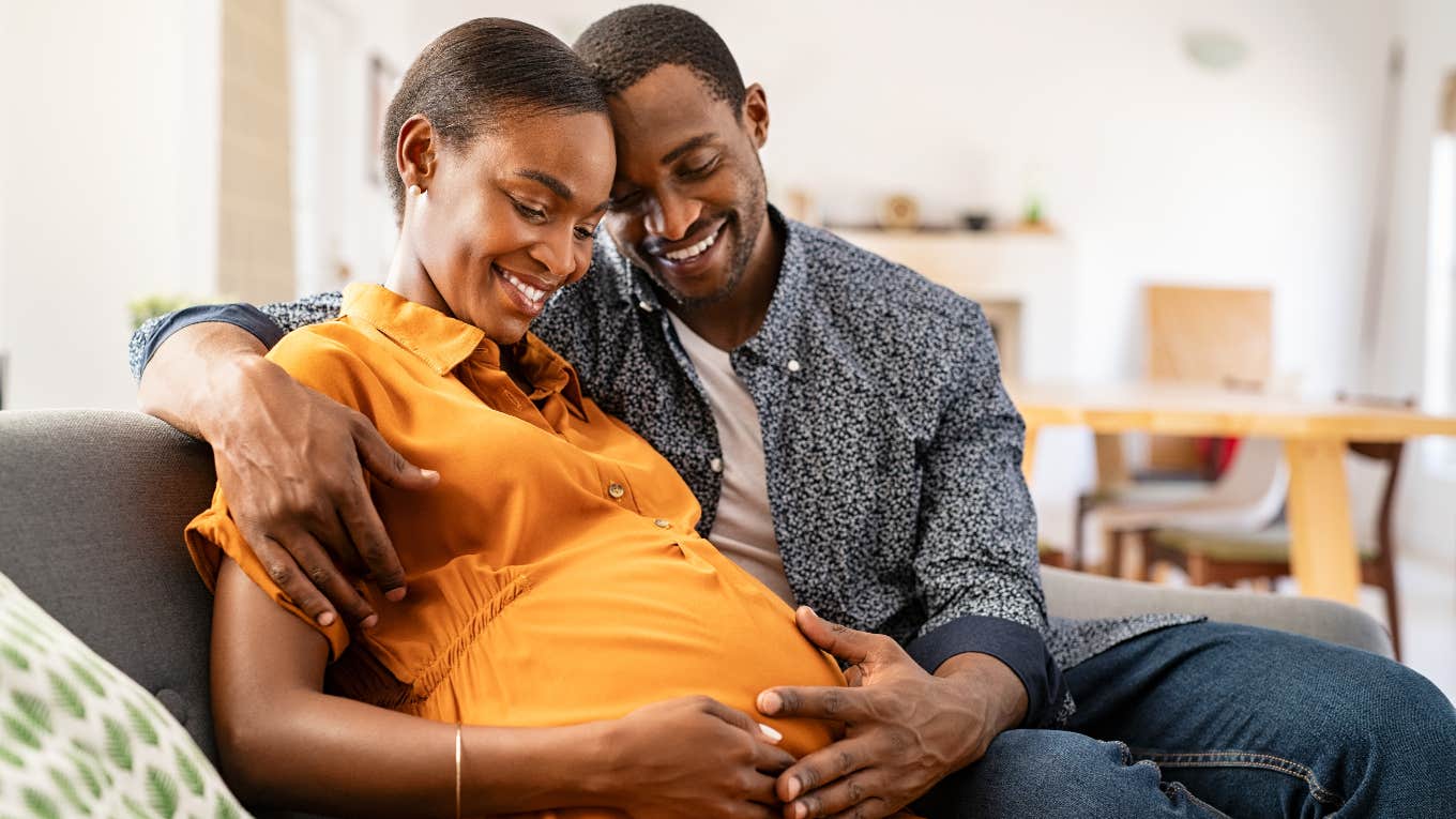 Man Asks How To Be A Good Dad Now That His Wife Is Pregnant Because He Doesn't Like Kids Man and pregnant wife