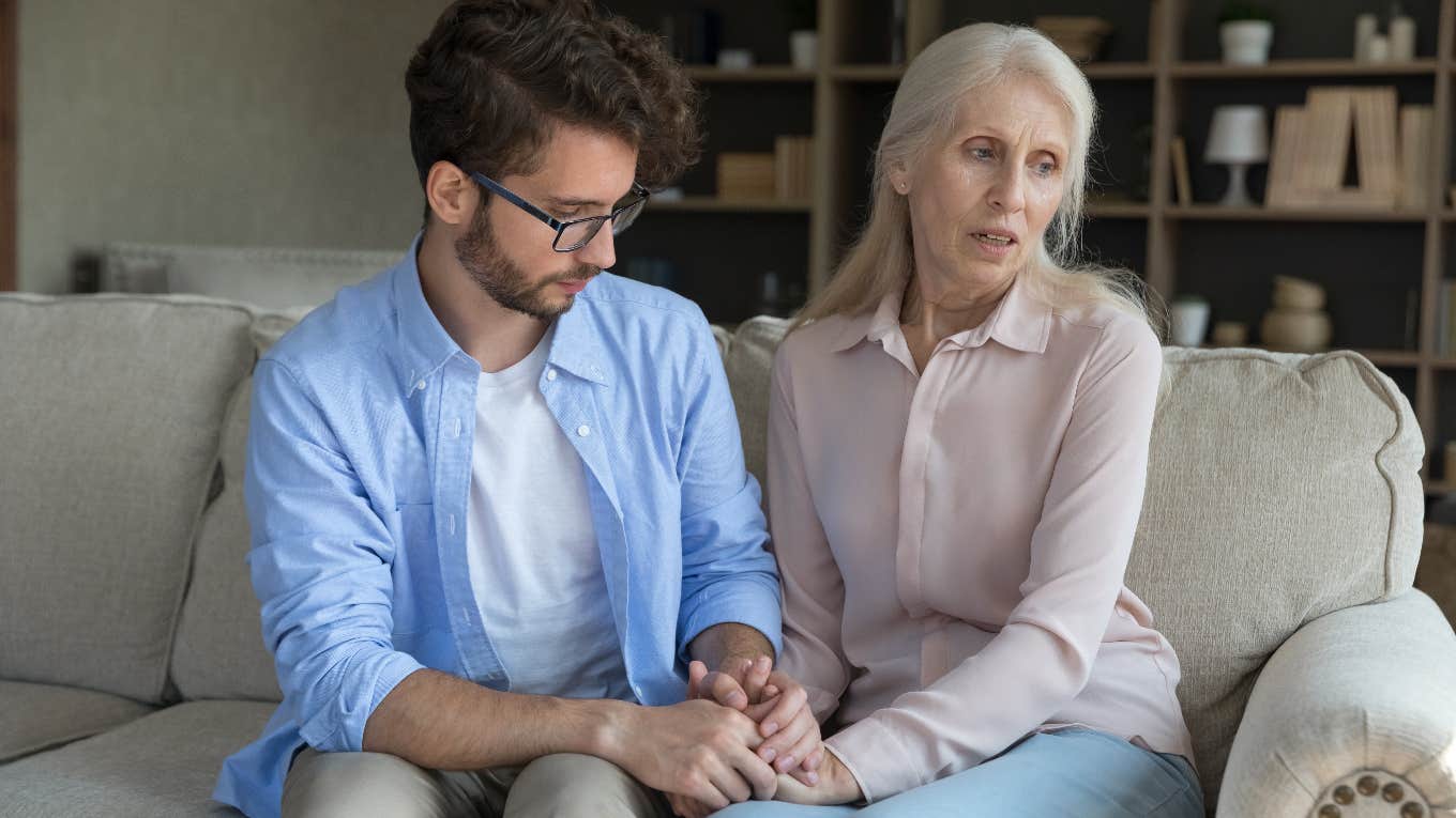 Millennial Son Tells His Aging Mom He Can't Support Her When She Gets Older Millennial son telling aging mom her can't support her
