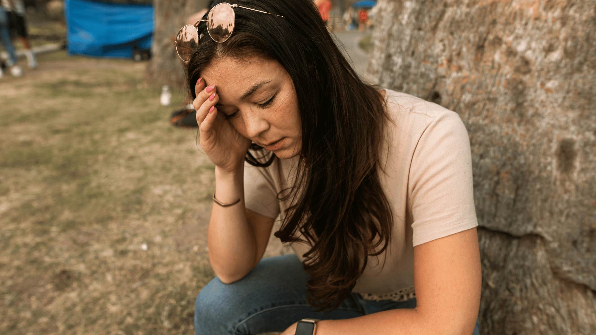 Clear-As-A-Bell Signs It's Time To End Things With Someone