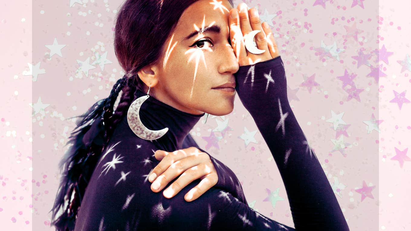 Signs You Might Be Psychic And Not Even Know It, According To An Intuitive Intuitive person