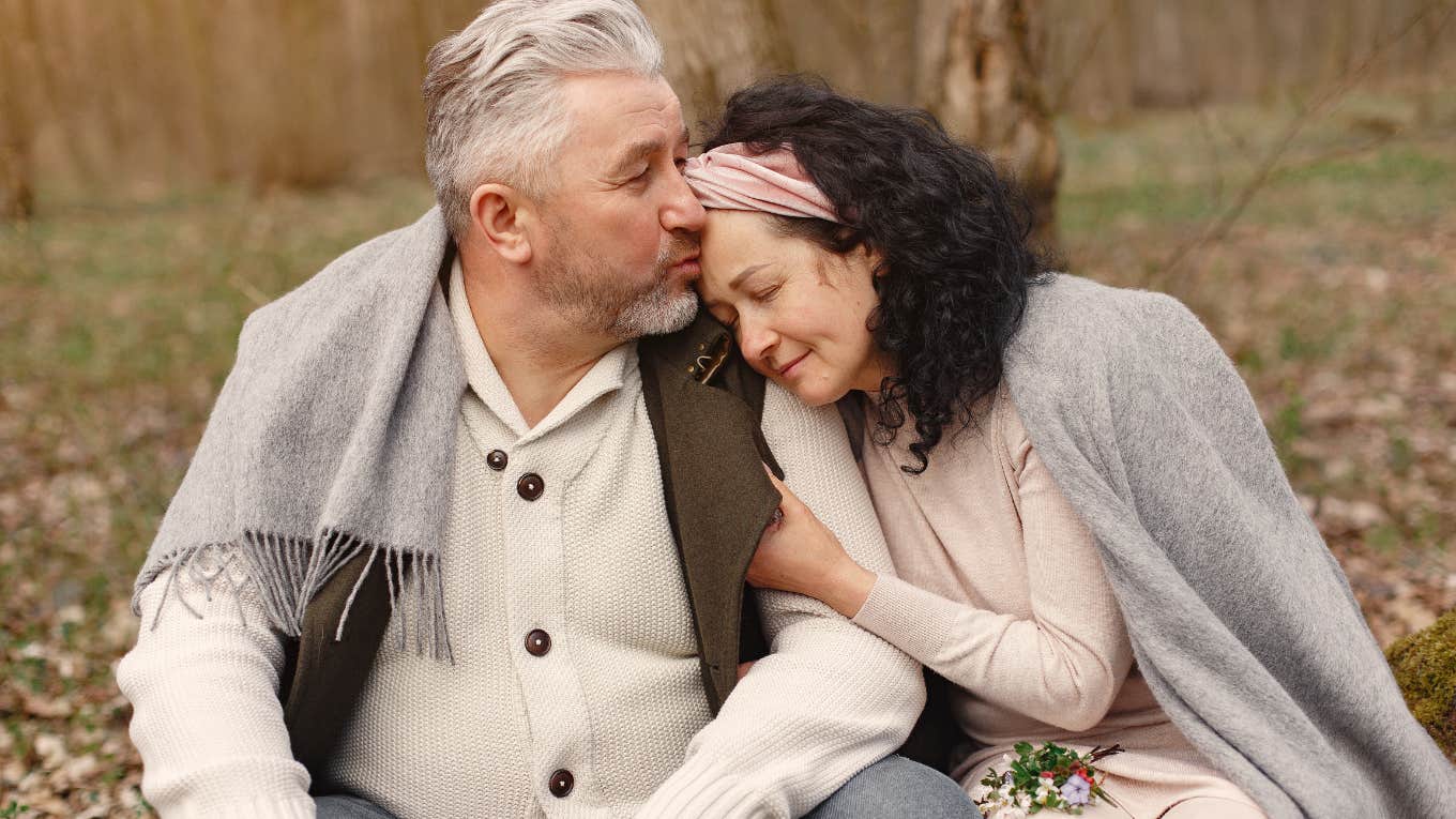 Little Things A Good Man Does, According To Psychology Good man knows the little things to do.