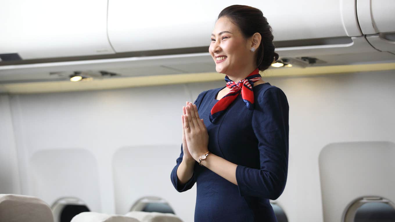 Airline Passenger Criticizes Flight Attendant For Wishing Everyone A Blessed Night Flight attendant