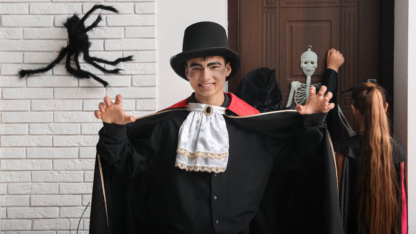 15-Year-Old Boy With Autism ‘Crushed’ After Neighbor Refuses To Take Him Trick-Or-Treating Because He’s Too Old Teenage boy trick-or-treating