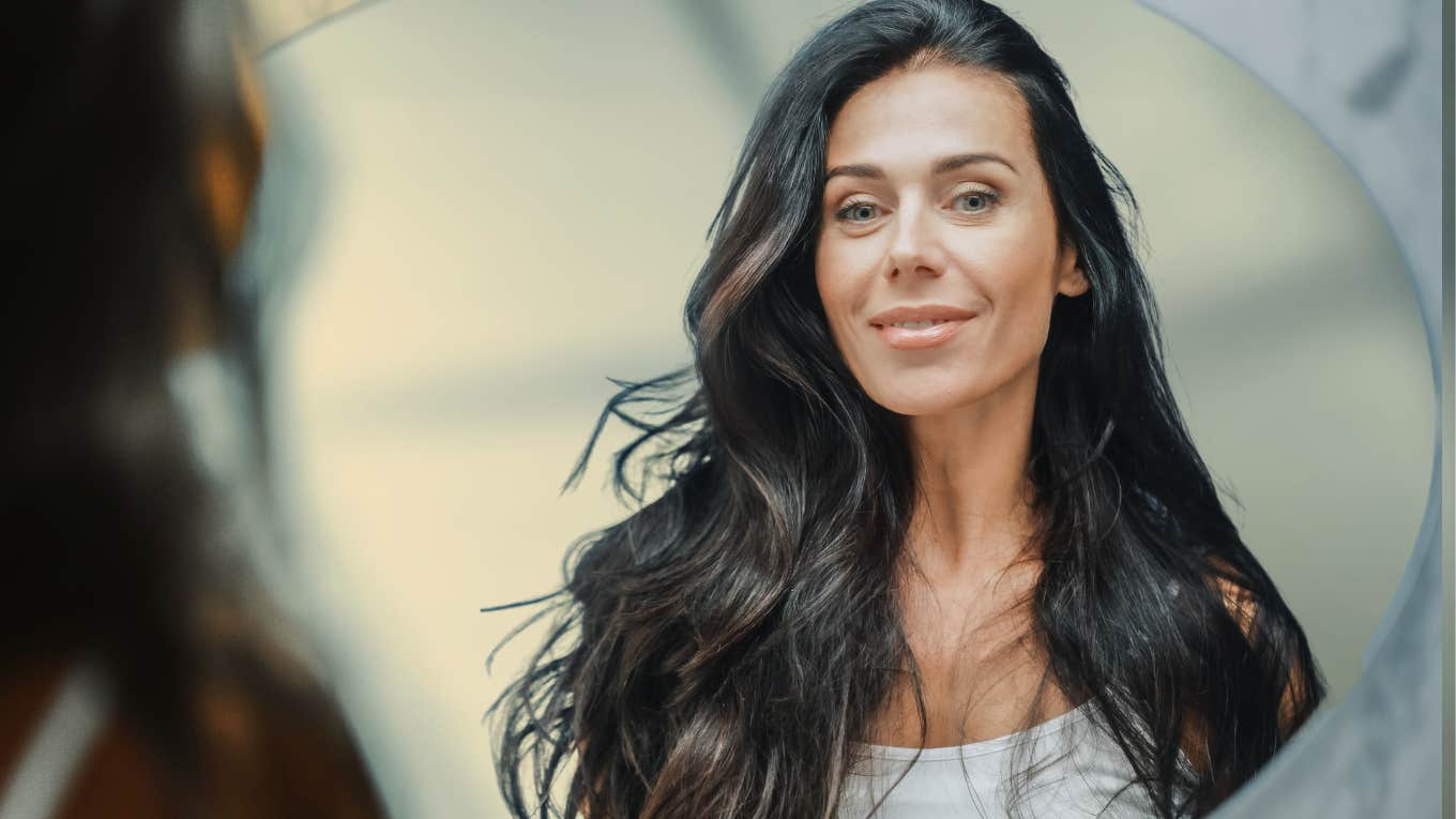 17 men proposed to me, here's my recipe for love Mature woman with long hair confident from men proposing to her