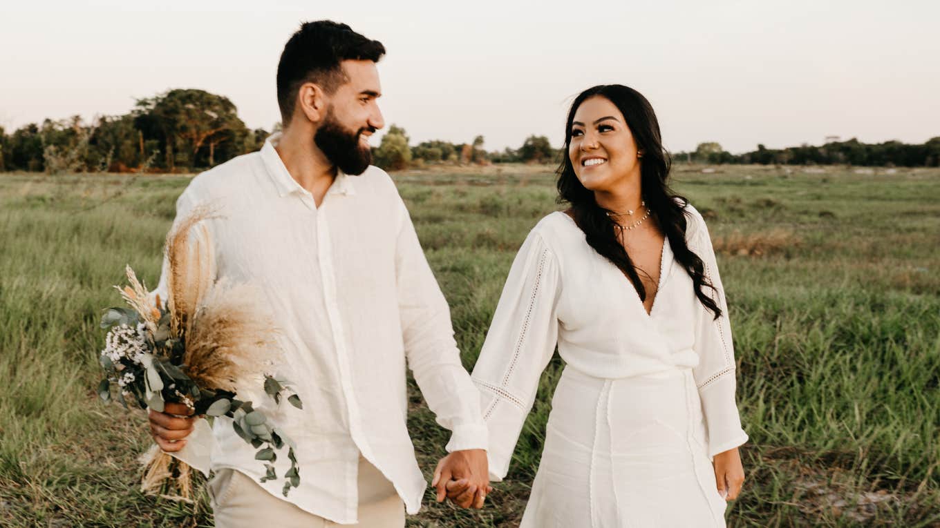 Rare Signs You've Met Your Kindred Soulmate Woman notices the signs she has met her kindred soulmate.
