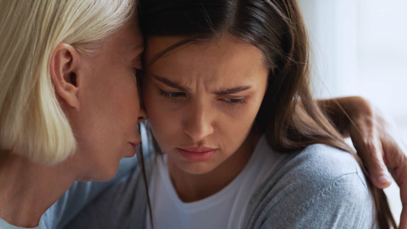 Signs Someone In Your Life Has A Personality Disorder, According To Neuropsychologist Woman displays the signs of having a personality disorder.