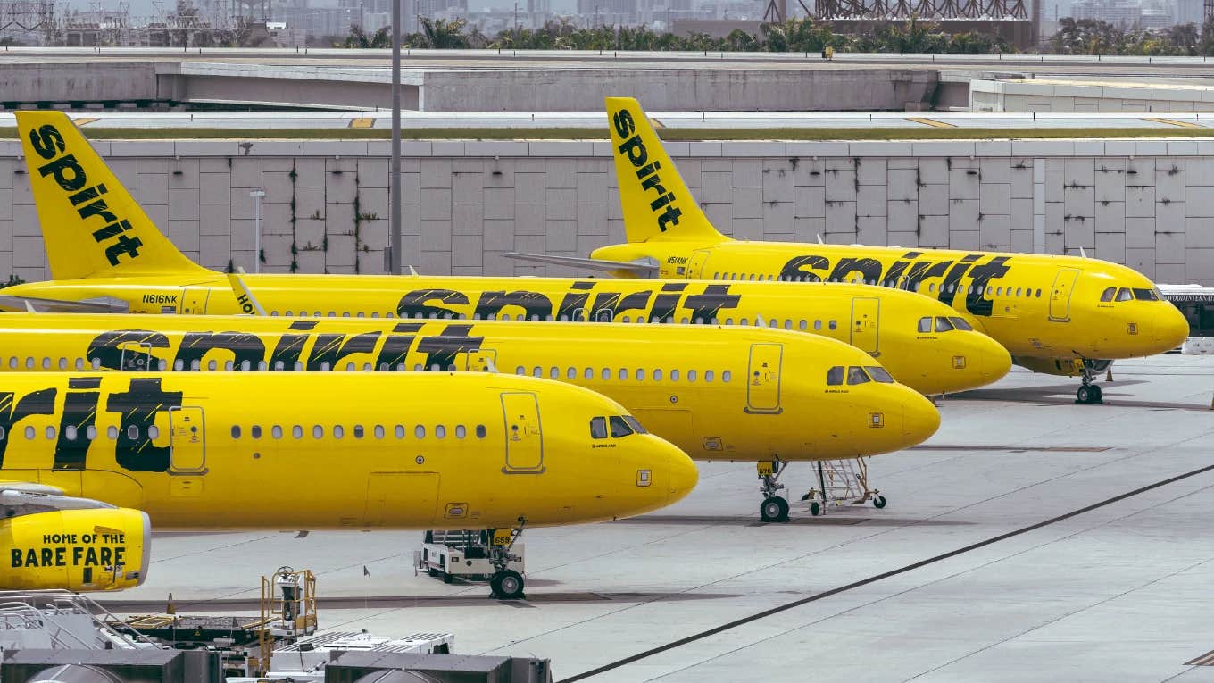 Two Women Say They Were Kicked Off A Spirit Flight For Wearing Crop Tops Spirit airlines planes