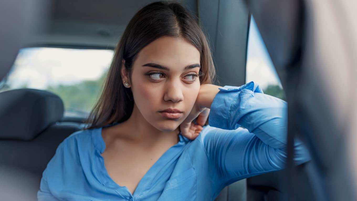 Woman Tells Date He's Not A Gentleman Because He Wouldn't Pay For Her Uber Woman annoyed date didn't pay for her Uber