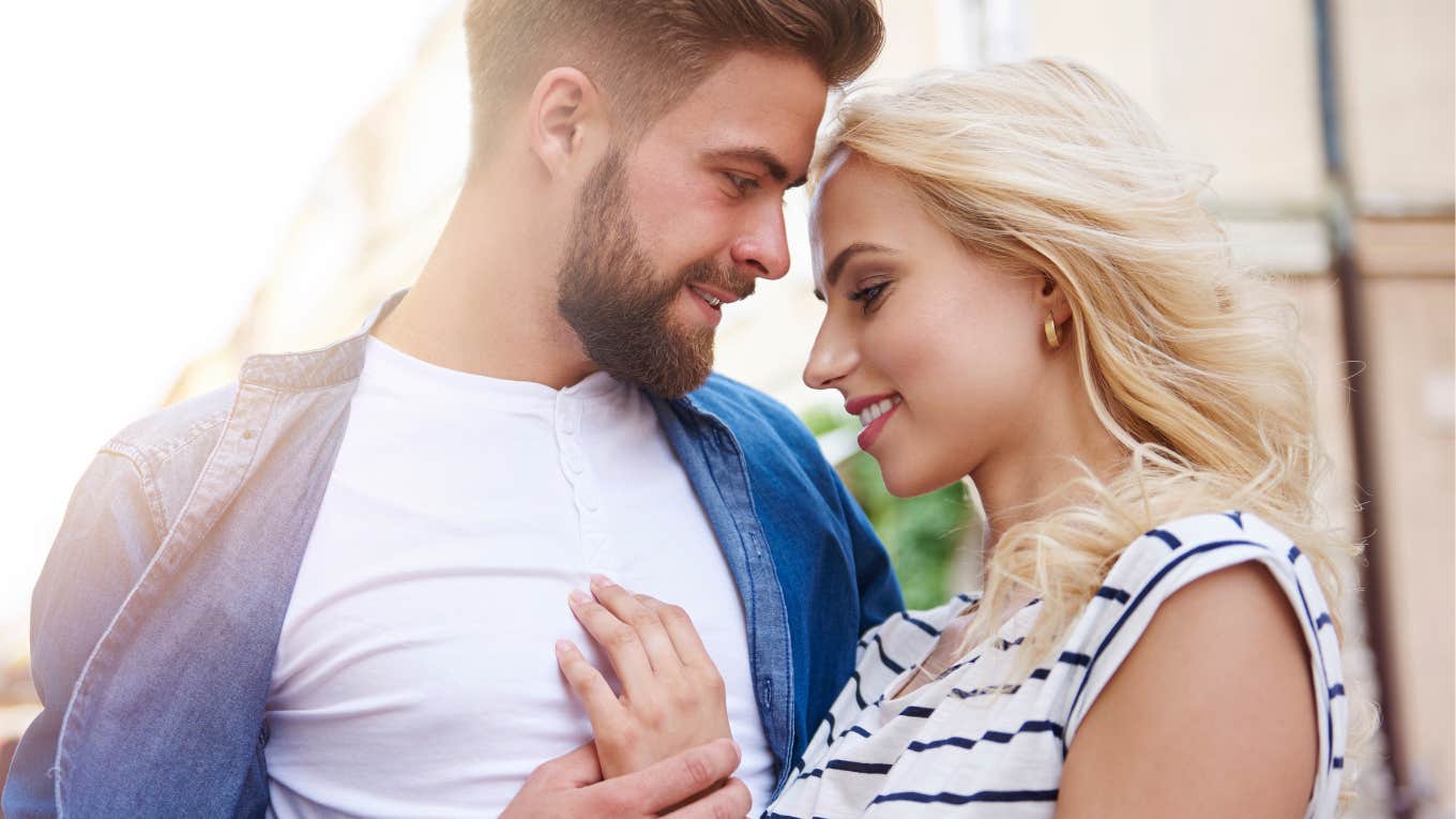 Instant Ways To Tell If Your Differences Are Good Or Bad For Your Relationship, According To Psychology Couple discovers if their differences are good or bad in their relationship.