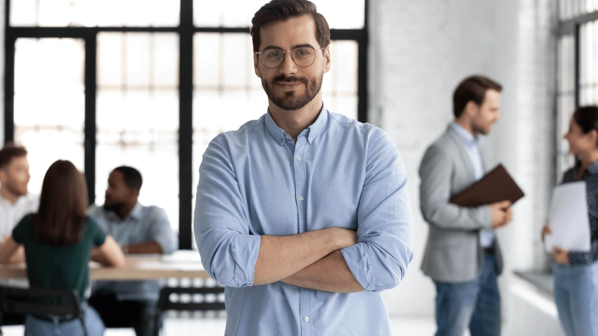 habits of people with a high confidence-intelligence ratio give themselves a small nudge